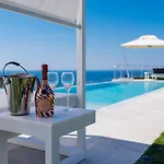 Sabrina Riviera Dei Fiori A Picco Sul Mare Con Piscina Privata ,wellness &