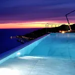 Sabrina Riviera Dei Fiori A Picco Sul Mare Con Piscina Privata ,wellness & Imperia