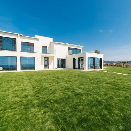 Sabrina Riviera Dei Fiori A Picco Sul Mare Con Piscina Privata ,wellness & Villa