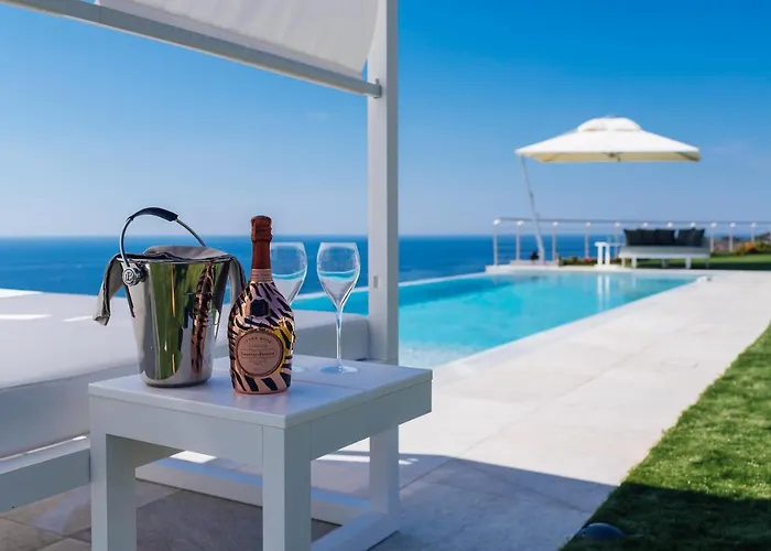 Sabrina Riviera Dei Fiori A Picco Sul Mare Con Piscina Privata ,wellness &