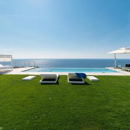 Sabrina Riviera Dei Fiori A Picco Sul Mare Con Piscina Privata ,wellness & Imperia